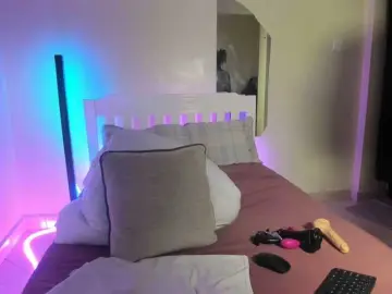 Bongacams Sex Cam of LureNoir24