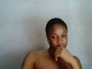 Bongacams Nude Webcam of Creamyjuice