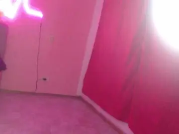 Bongacams Nude Webcam of angelescute17