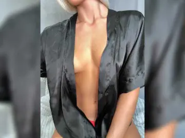 Bongacams Live Sex Cam of Viki-05
