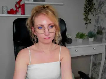 Bongacams Nude Webcam of CinderellaMoon