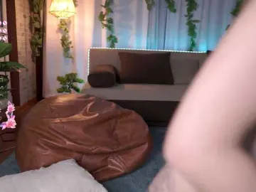 Bongacams Watch Live Sex Cams of babyyyluna