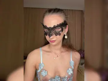 Bongacams Nude Webcam of U-Moni