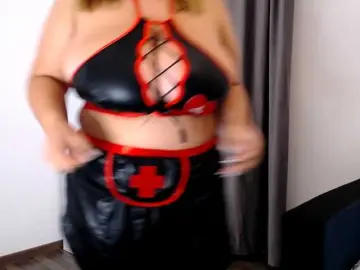Bongacams Free Porn Cam of MyaDavies
