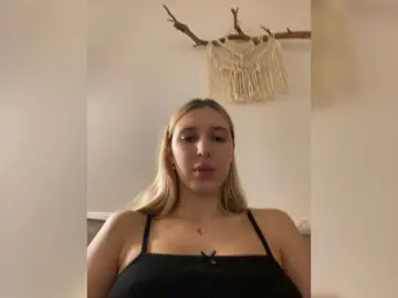 Bongacams Adult Video Chat of LinaTwins