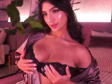 Bongacams Nude Webcam of IzzyWild