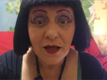 Bongacams Sex Cam of SquirtMommy