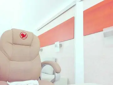 Bongacams Watch Live Sex Cams of AlliceGreen