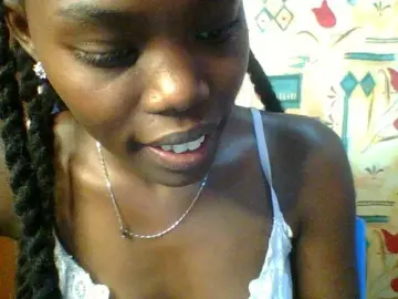 Bongacams Adult Video Chat of Sweet-petite