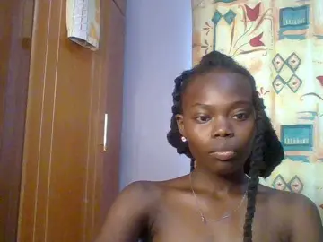 Bongacams Adult Webcam of Sweet-petite