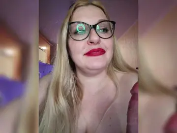 Bongacams Sex Cam of WifeyNusha