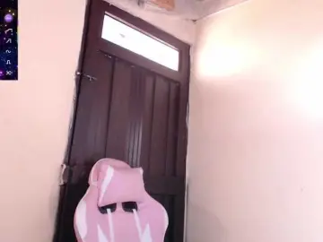 Bongacams Private Sex Chat of EmmaHenderson