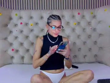 Bongacams Free Live Porn of TastyShow