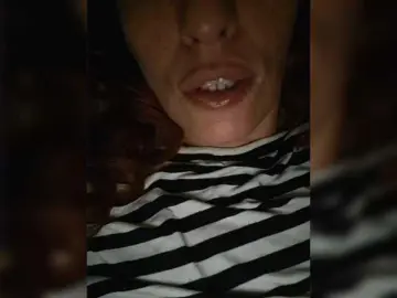 Bongacams Adult Webcam of CurlyHanna