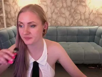 Bongacams Free Porn Cam of DramaQuenns