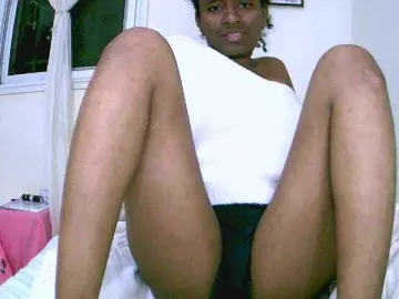 Bongacams Live Porn of Royal-chat