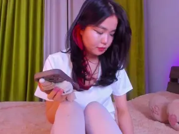 Bongacams Nude Webcam of Dollyiaa