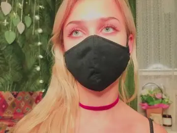 Bongacams Watch Live Sex Cams of Meeeeow