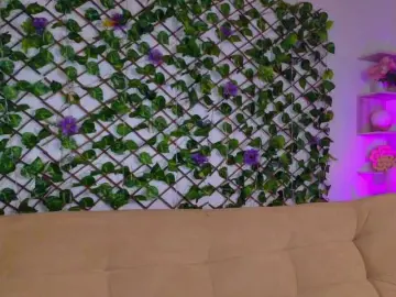 Bongacams Adult Video Chat of melody-cute10