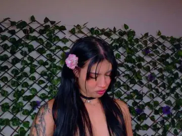 Bongacams Adult Video Chat of melody-cute10