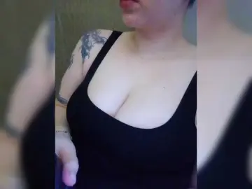 Bongacams Private Sex Chat of --Daiguiri--