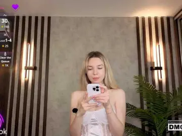 Bongacams Watch Live Sex Cams of Hollywww