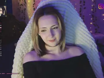 Bongacams Live Porn of LollyGirlMoon