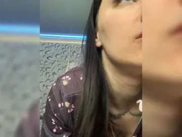 Bongacams Free Porn Cam of MaidenCrystal