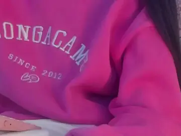 Bongacams Free Porn Cam of TinyRouse