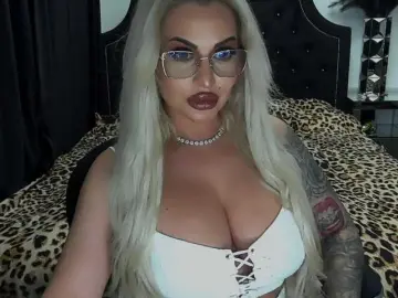 Bongacams Live Sex Cam of lovelyblondyx