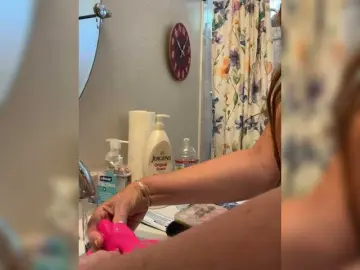 Bongacams Watch Live Sex Cams of TheDime