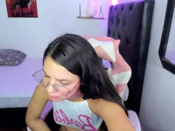 Bongacams Watch Live Sex Cams of room-kitty