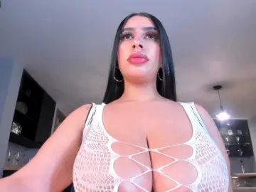 Bongacams Watch Live Sex Cams of LeahLombardi