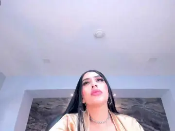 Bongacams Adult Video Chat of LeahLombardi