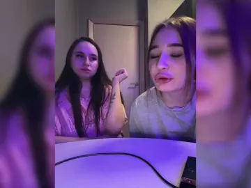 Bongacams Adult Webcam of KiraCouple