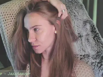 Bongacams Live Sex Cam of eva-adamova