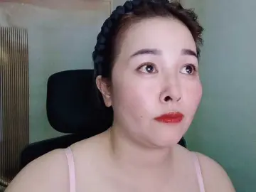 Bongacams Watch Live Sex Cams of Benahot69