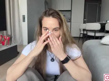 Bongacams Adult Webcam of diffgirls1-1