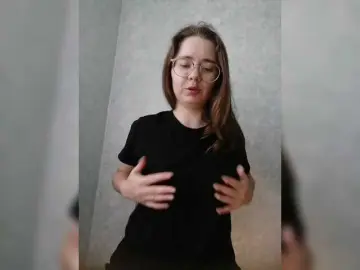 Bongacams Live Sex Cam of kroshka-meow