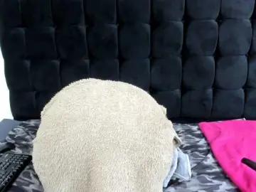 Bongacams Sex Cam of SexyMelanin19