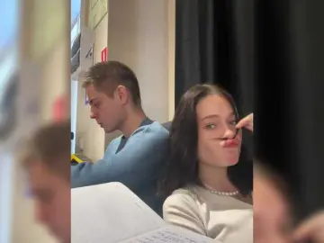 Bongacams Adult Video Chat of Twins-bleezza