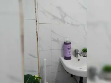 Bongacams Sex Cam of candicelovee