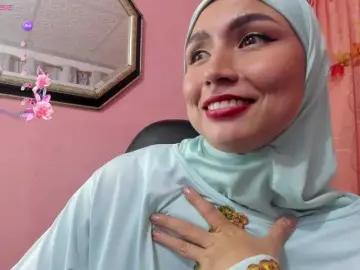 Bongacams Free Porn Cam of DarshaKhemu