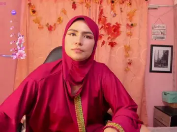 Bongacams Watch Live Sex Cams of DarshaKhemu