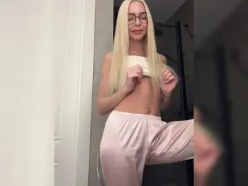 Bongacams Adult Webcam of WhiteGirl-one