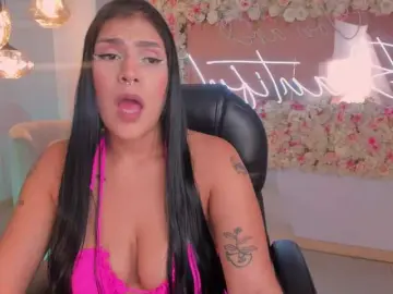 Bongacams Nude Webcam of SarahYates