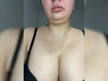 Bongacams Nude Webcam of Tina-Dolly