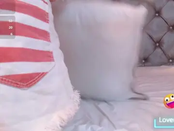 Bongacams Private Sex Chat of DulceeKitten