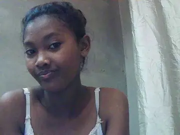 Bongacams Watch Live Sex Cams of Lovellie