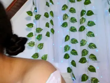 Bongacams Free Live Porn of lucia-sweeet